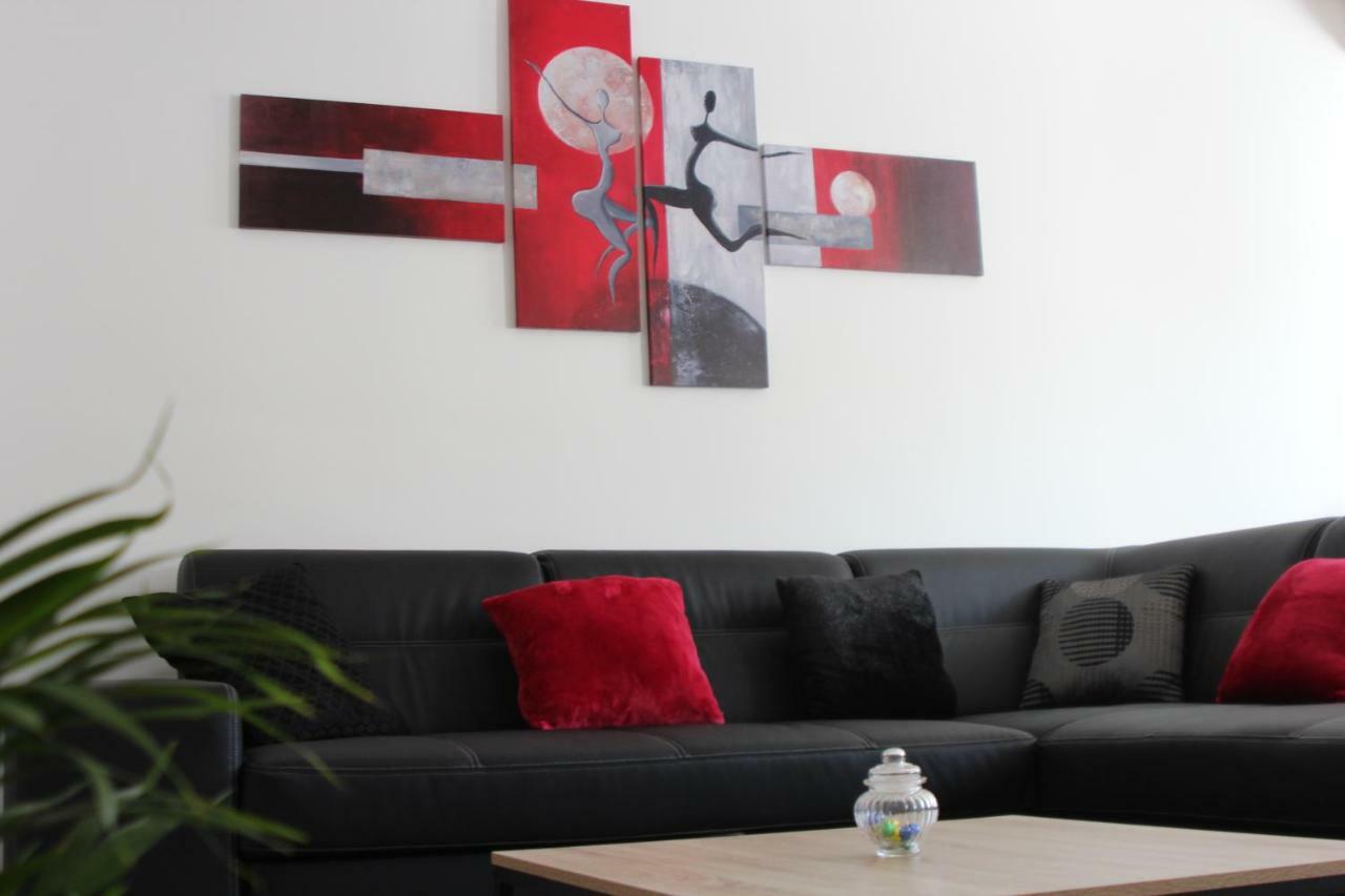 Gite Les 3 Tours 1E Etage Carcassonne Exterior photo
